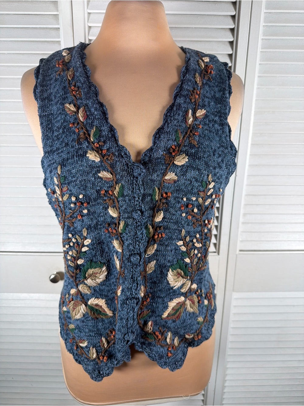 Tiara International Embroidered Ramie Cotton Knit Sweater Vest Blue Medium
